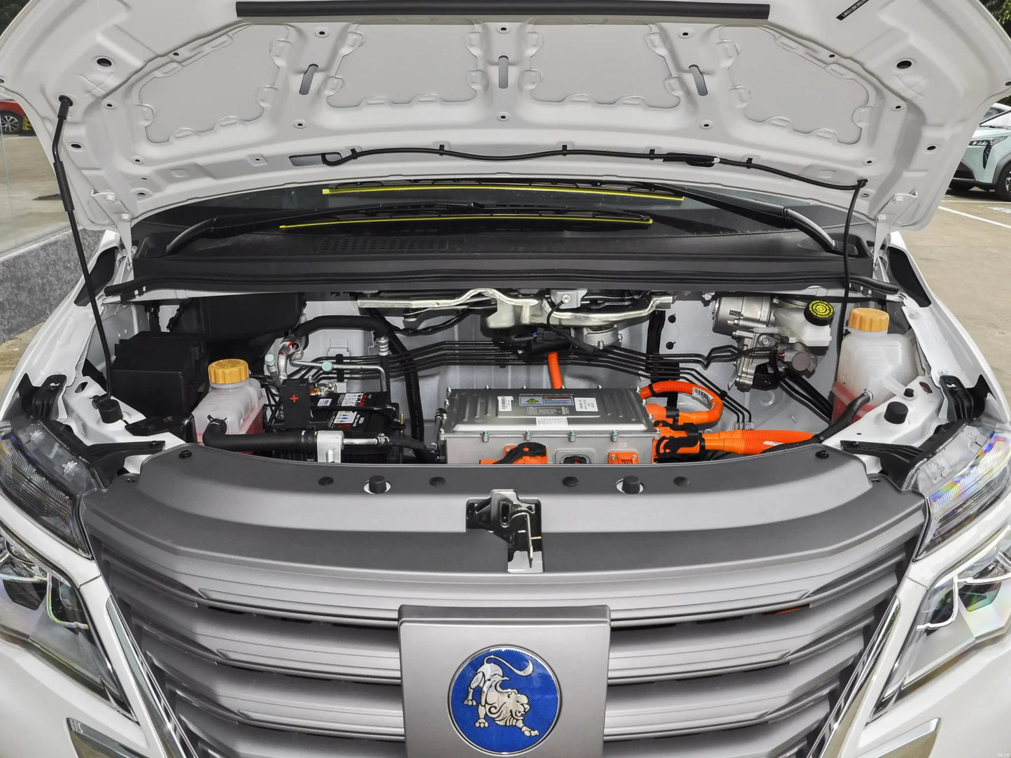 FORTHING M5 EV Bus
