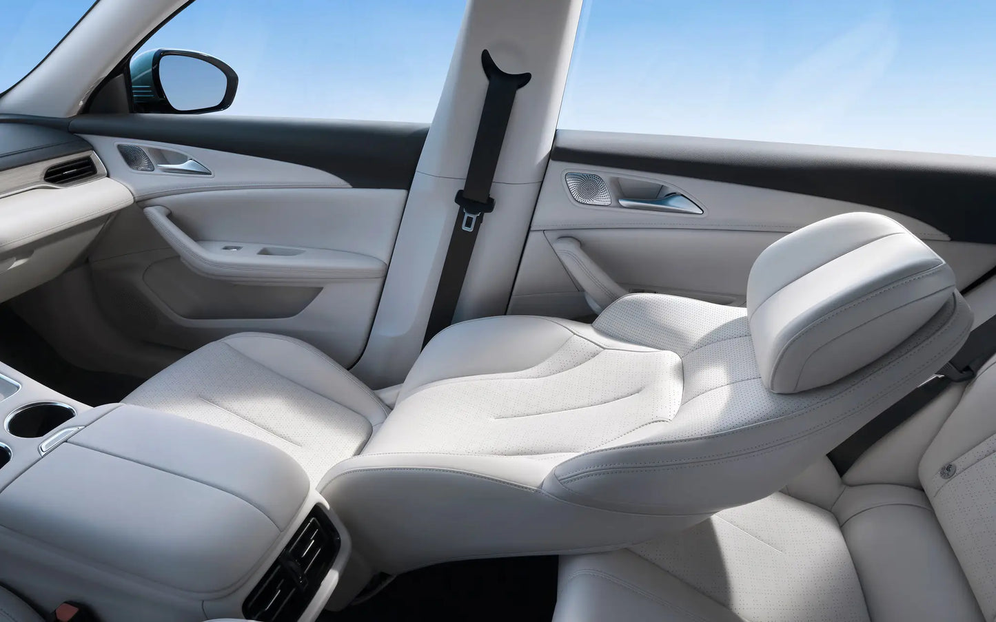 FORTHING S7 Luxury ADAS Exclusive 336 Mile Range