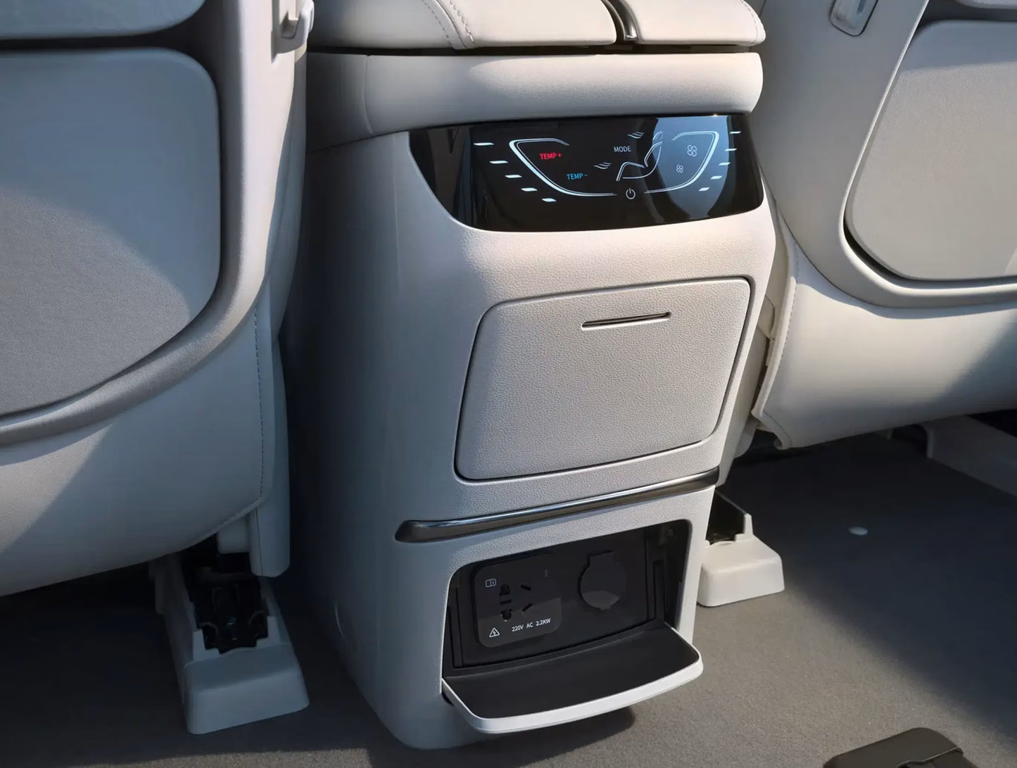 Dongfeng V9 PHEV Mini Van