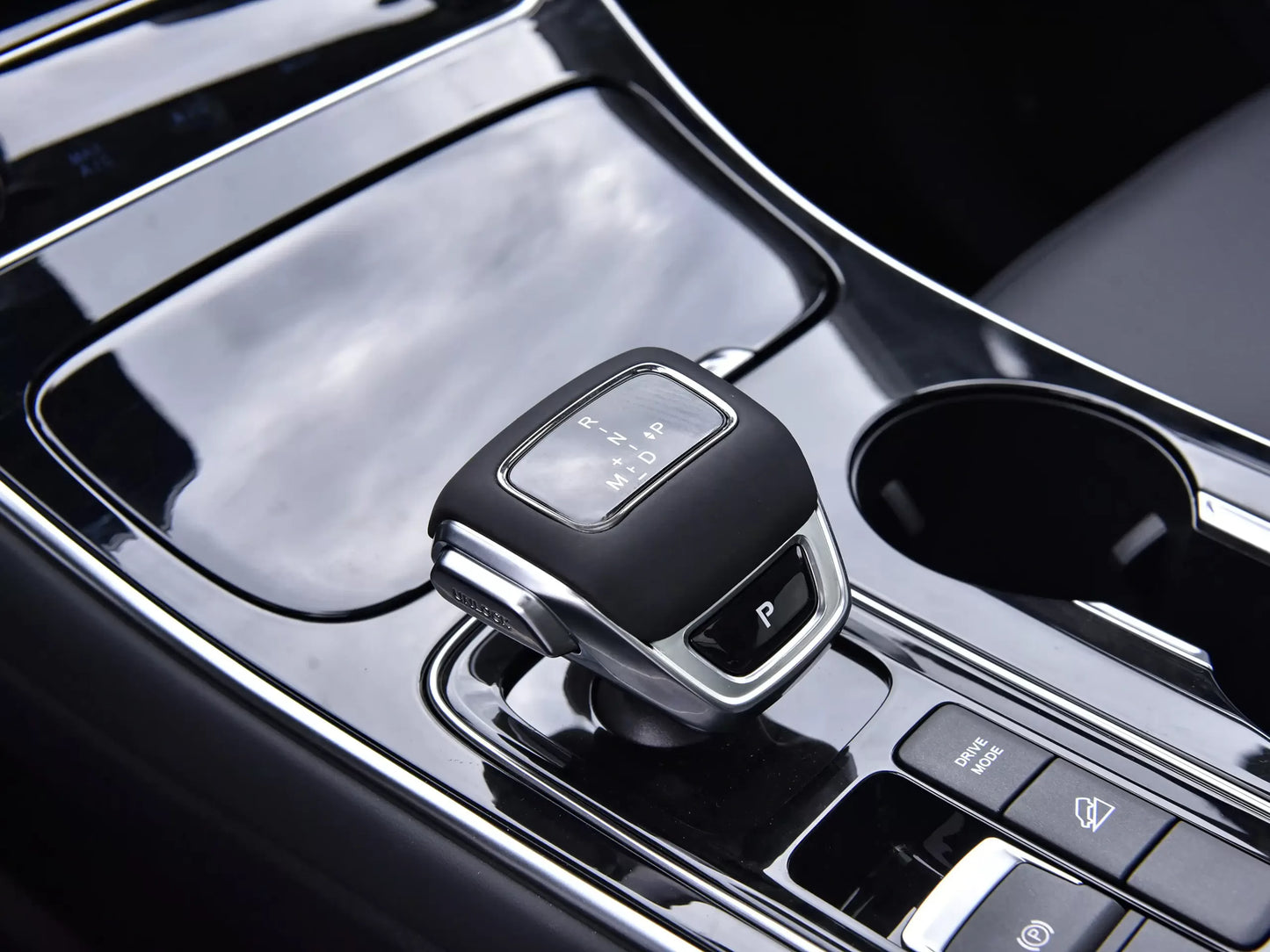 FORTHING T5 EVO HURRICANE –  EXCLUSIVE VERSION | 8 Airbags