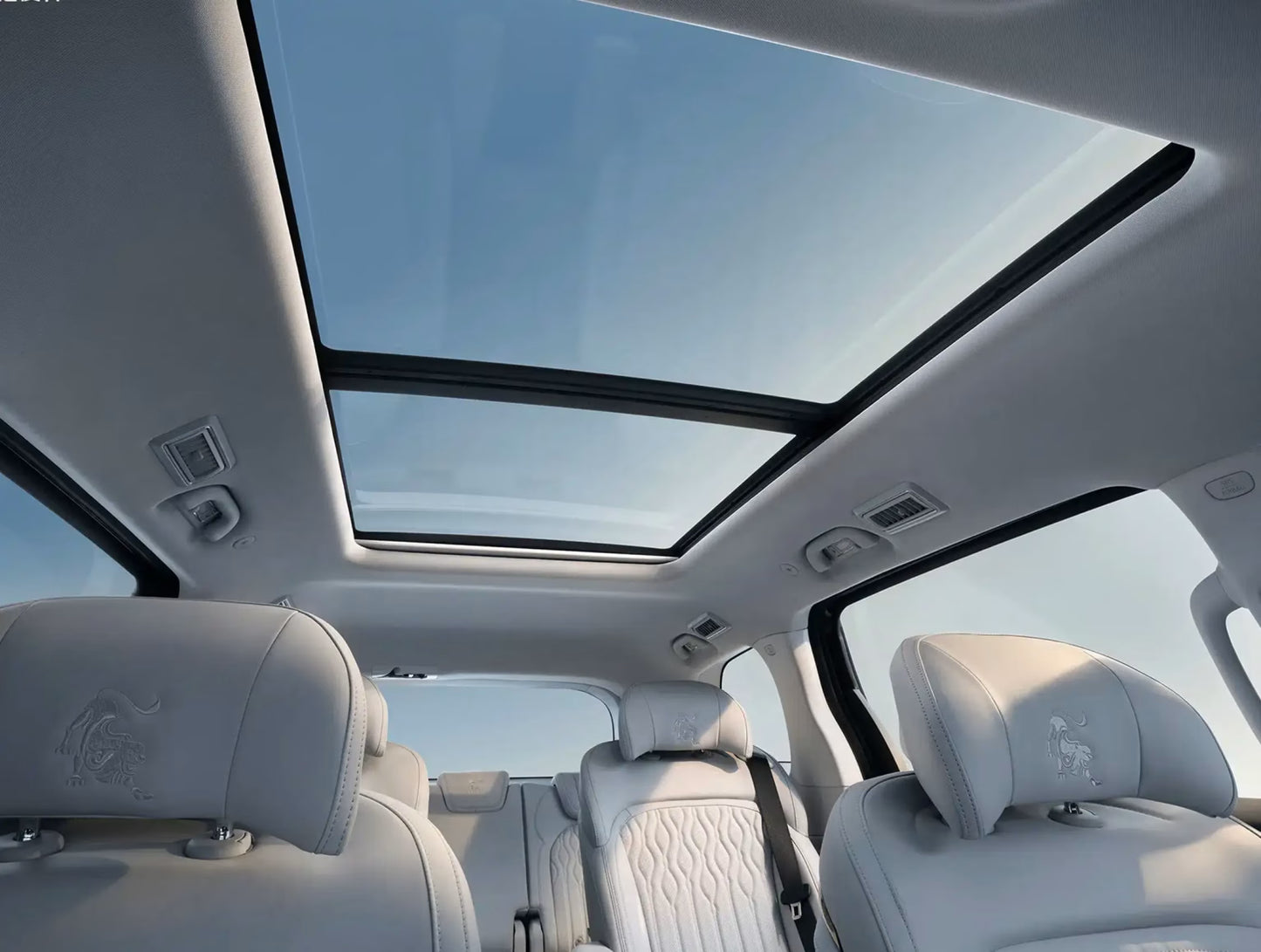 Dongfeng V9 PHEV Mini Van