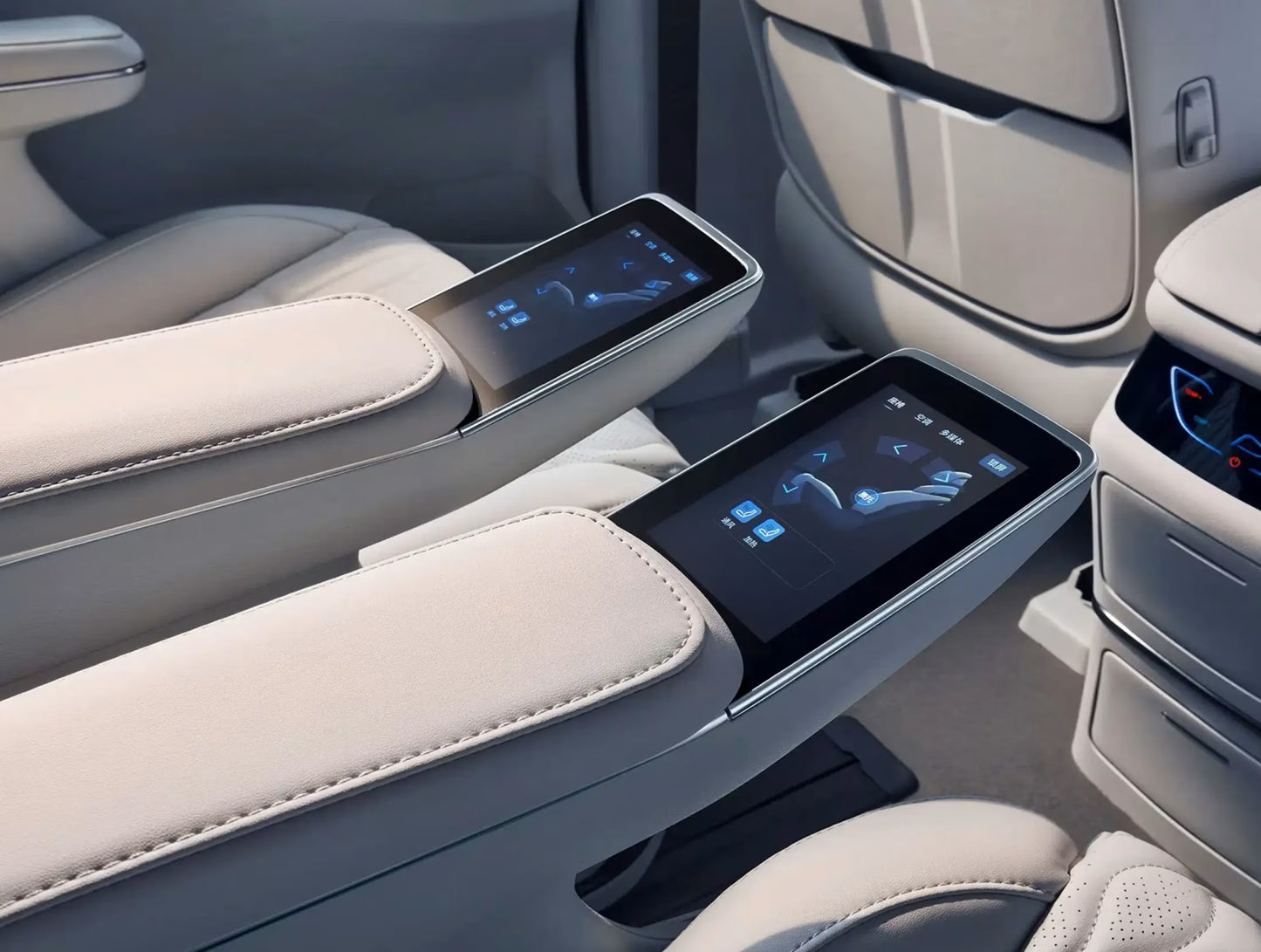 Dongfeng V9 PHEV Mini Van