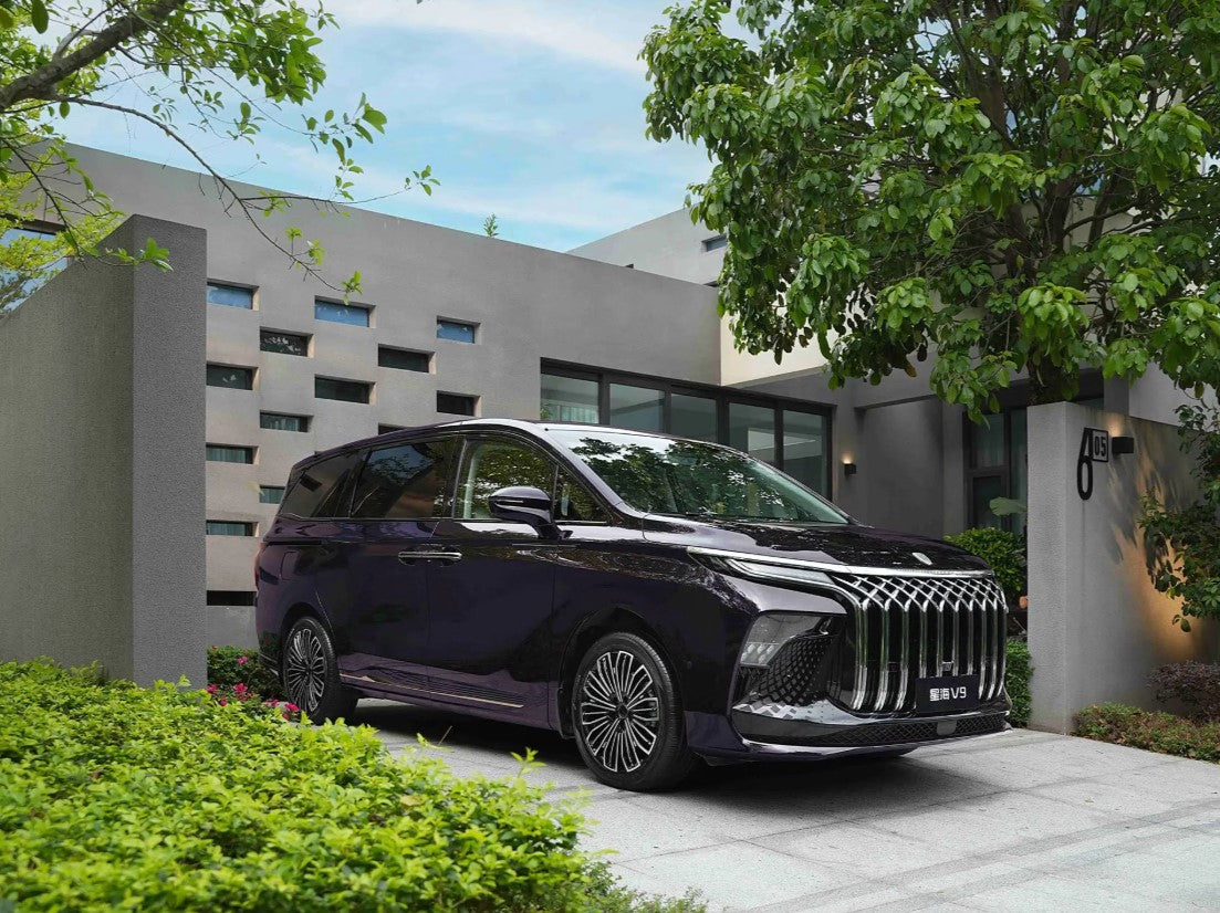 Dongfeng V9 PHEV Mini Van